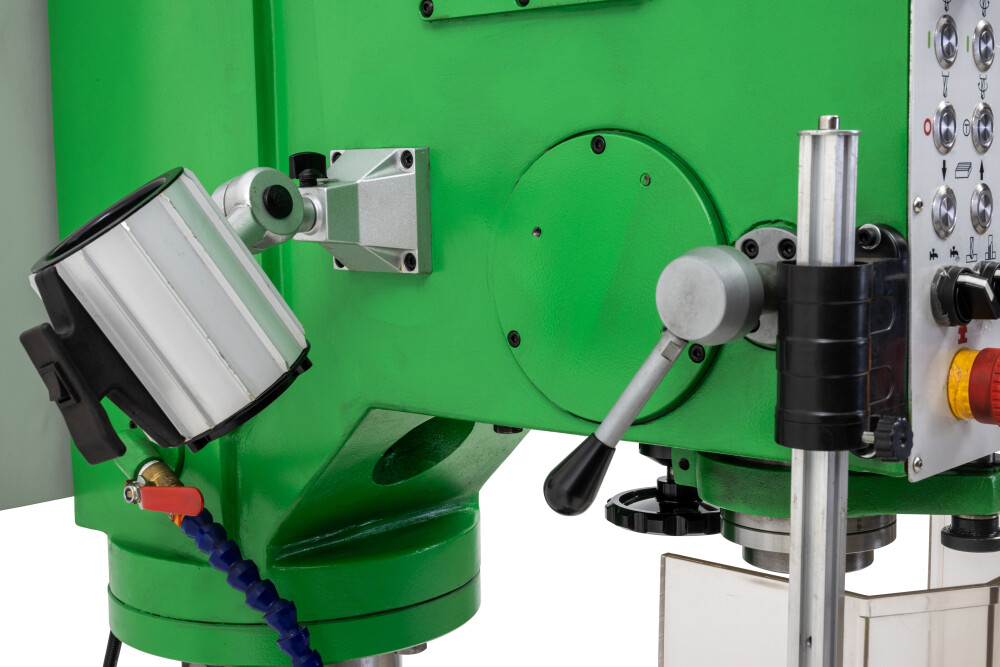 Tandwielboormachine met kruistafel