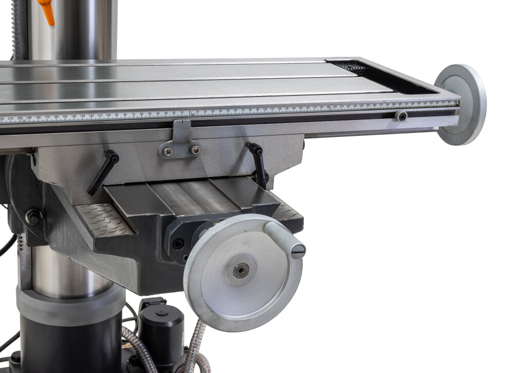 Tandwielboormachine met kruistafel