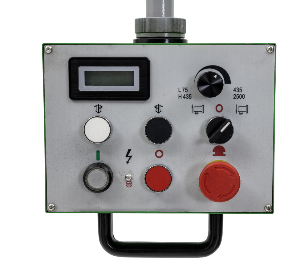 Gear-head milling machine with digital readout and variable speed
