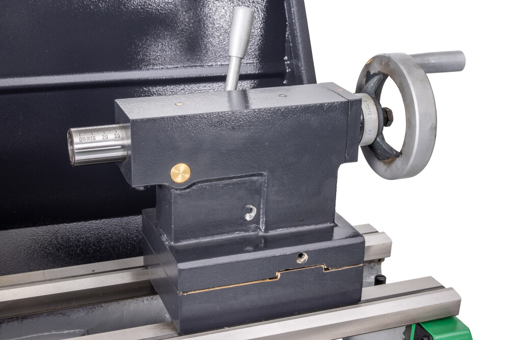 Draaibank 300x910 mm met variabel toerental en digitale uitlezing