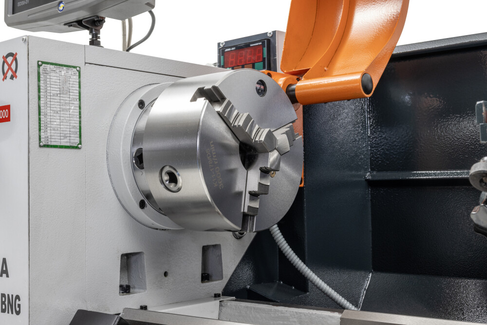 Draaibank 360x1000 mm met digitale uitlezing