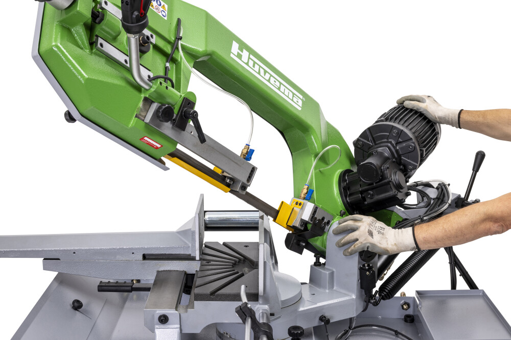 Bandsaw machine 255 mm with variable speed