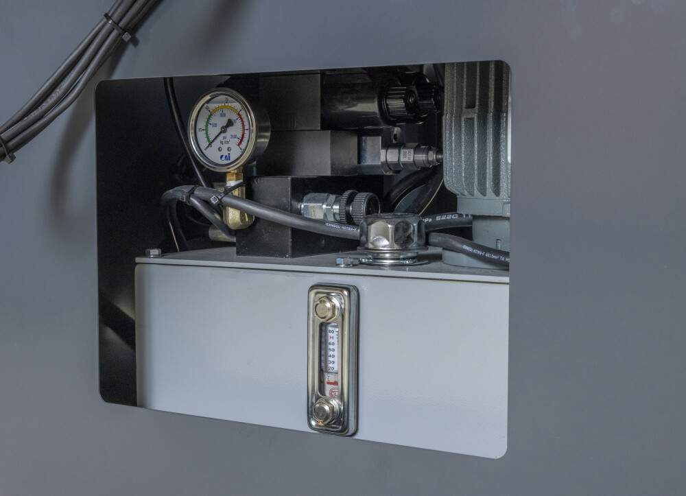 Bandzaagmachine 355 mm met variabel toerental én automatische klemming