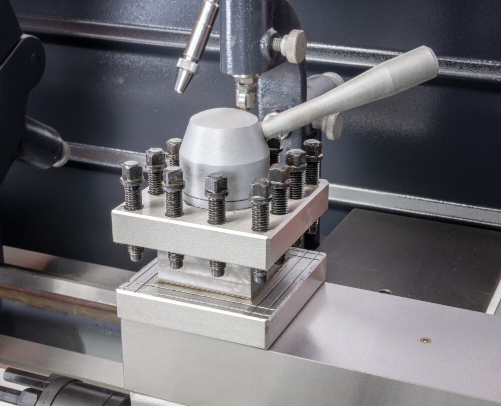Drehmaschine 410x1500 mm mit Digitalanzeige