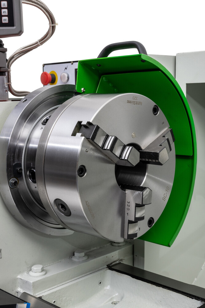 Precisie draaibank 530x2000 mm met variabel toerental