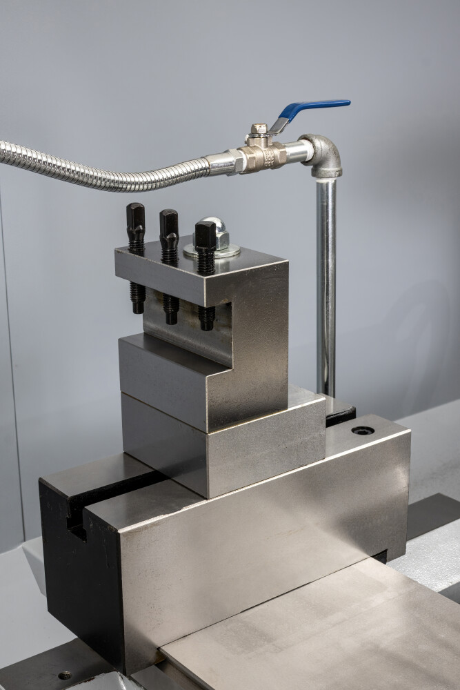 Topline Lathe 660x3300mm with variable speed