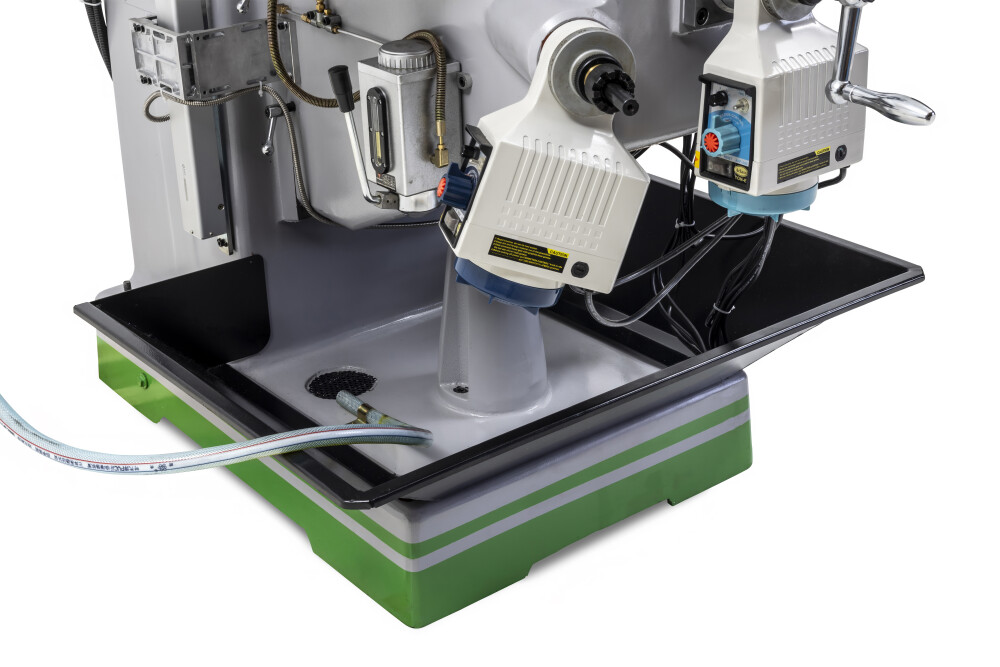 Torenfreesmachine ISO40 met digitale uitlezing en 3 assige voeding