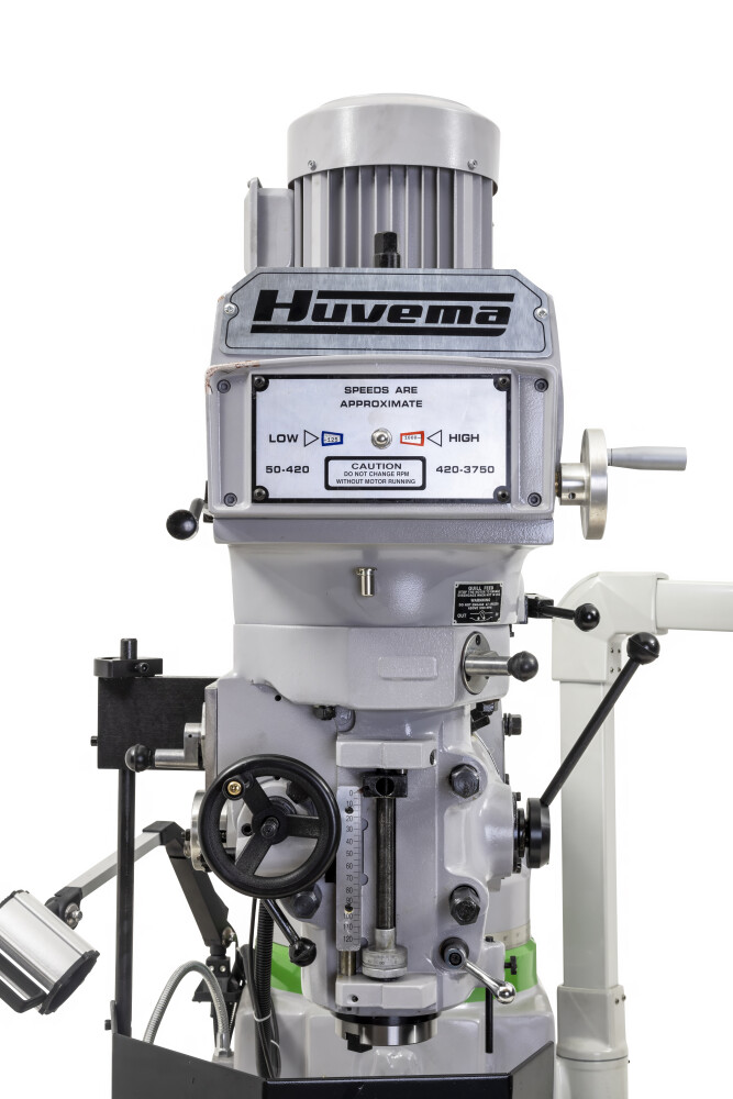 Torenfreesmachine ISO40 met digitale uitlezing en werktafel 1370 x 305 mm