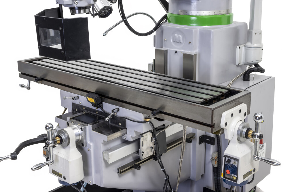 Torenfreesmachine ISO40 met digitale uitlezing en werktafel 1370 x 305 mm