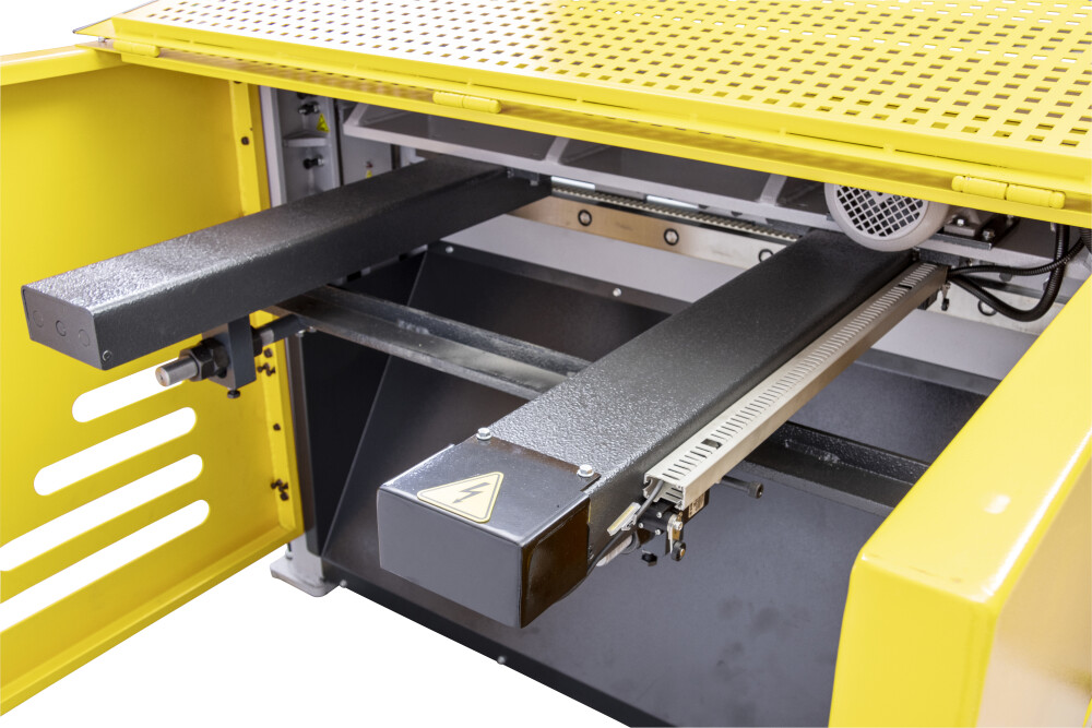 Mechanical guillotine shear