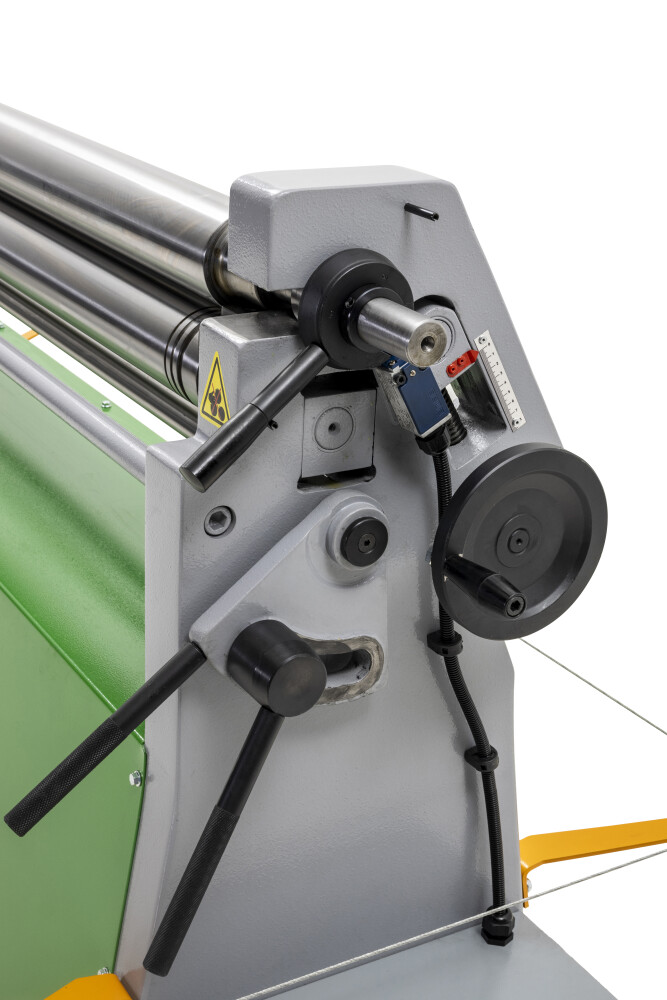 Roll plate bending machine