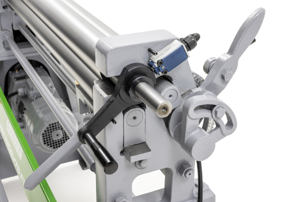 Roll plate bending machine