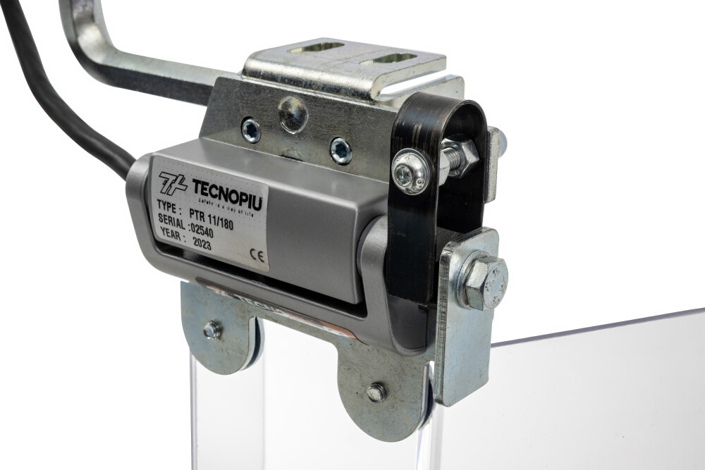 Shield L 200h180mm with safety microswitch