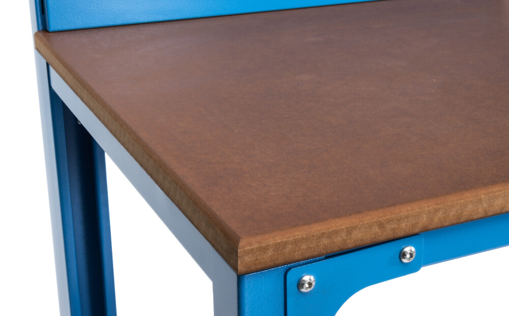 Table de travail avec planche à outils et plan de travail en MDF