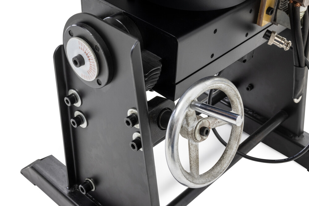 Turntable welding positioner