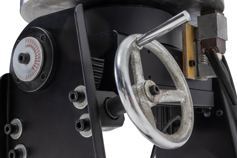 Turntable welding positioner