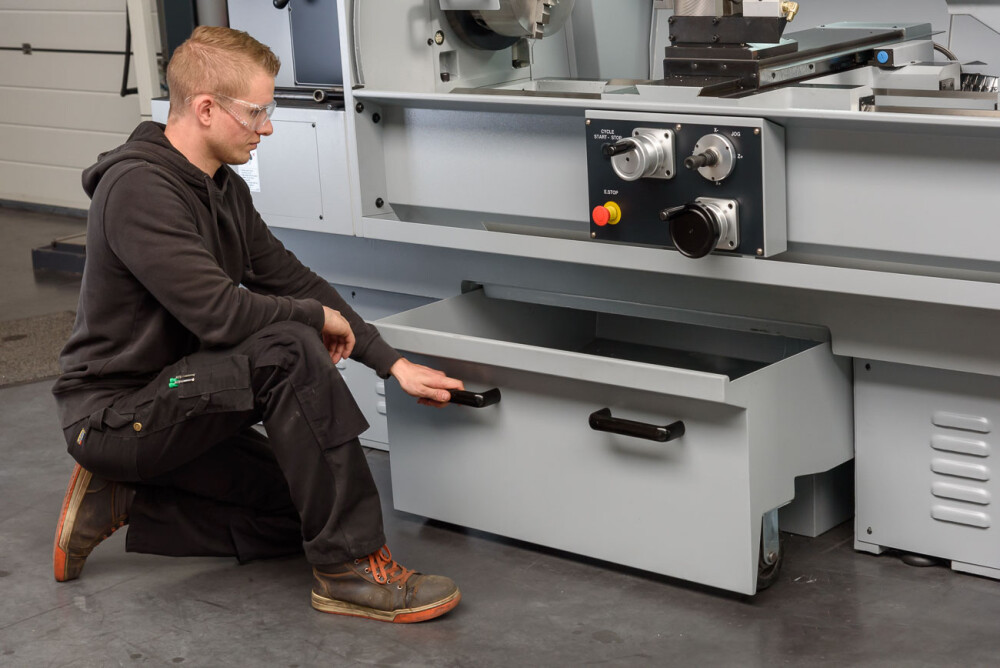 ProtoTRAK CNC lathe