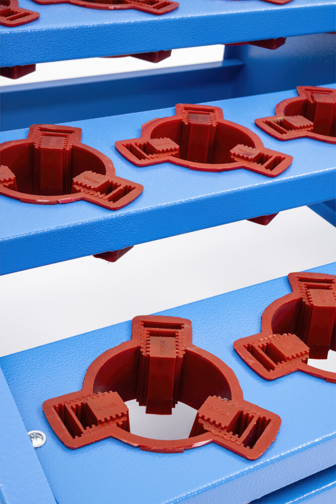 Support de table avec 16 porte-outils CNC