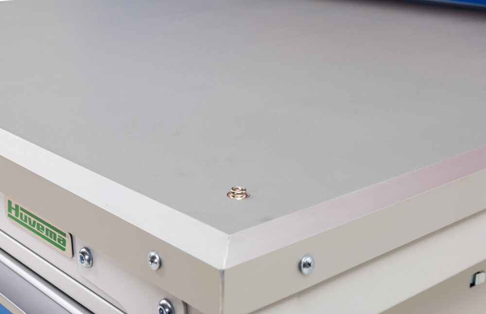 ESD-Werkbank mit 2 Schubladen, Tafel und 28 Behältern