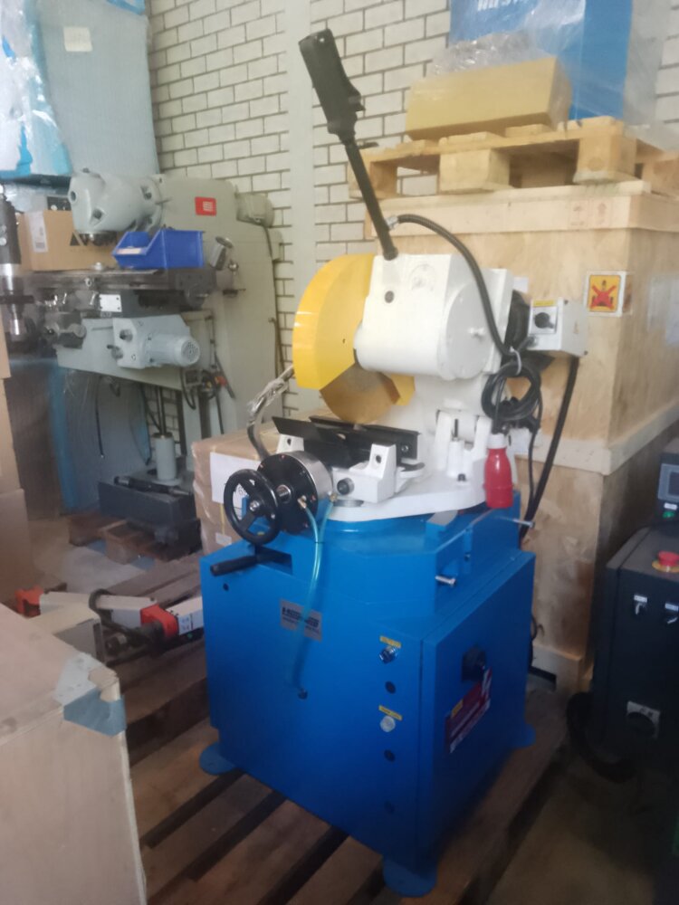 Metal cut-off saw – Not new, but good!