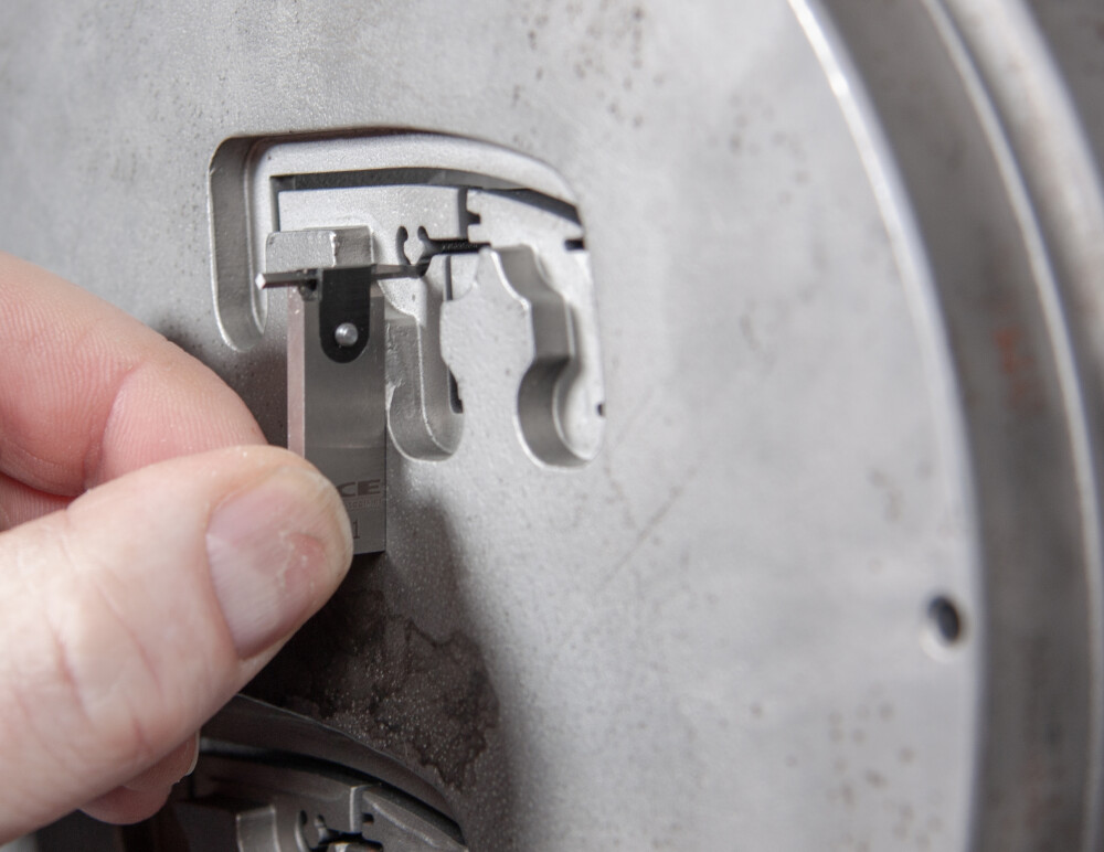 Square edge set, PL-1 body + PM carbide sliding ruler