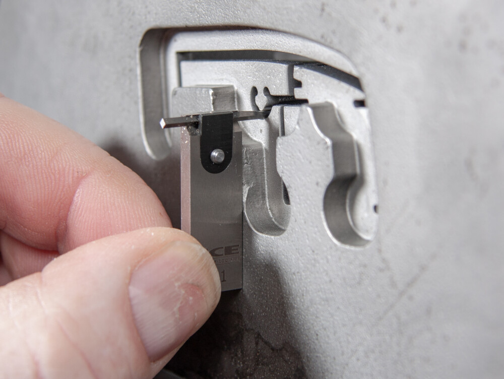 Square edge set, PL-1 body + PM carbide sliding ruler